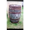 Image 1 : OLD LARGE OAK BARREL