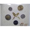 Image 3 : 2019 PEACE AND JOY GIFT SET, WITH HOLIDAY SEASON LOONIE