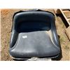 Image 4 : 2 LAWN TRACTOR SEATS