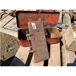 MASSEY TOOLBOX LID AND TOOLBOX