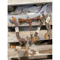 LOT OF 6 VINTAGE WRENCHES
