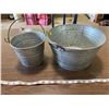 Image 1 : 2 METAL PAILS