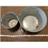 Image 2 : 2 METAL PAILS