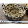 Image 3 : 2 WICKER BASKETS