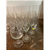 Image 5 : WINE AND CHAMPAGNE GLASSES