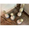 Image 3 : 5 VINTAGE BOWLING PINS