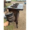 Image 8 : ANTIQUE GAS STOVE
