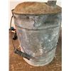 Image 4 : 2 GALLON OIL PAIL AND BUCKET