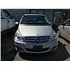 Image 2 : 2011 MERCEDES B200 TURBO 4-DOOR STATION WAGON - VIN # WDDFH3EB3BJ695432 - GREY SILVER - 134194KMS -