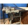 Image 2 : DELTA 10" TABLE SAW WITH EXTENDED TABLE