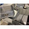 Image 2 : SQUARE 9" SPRING FORM PANS