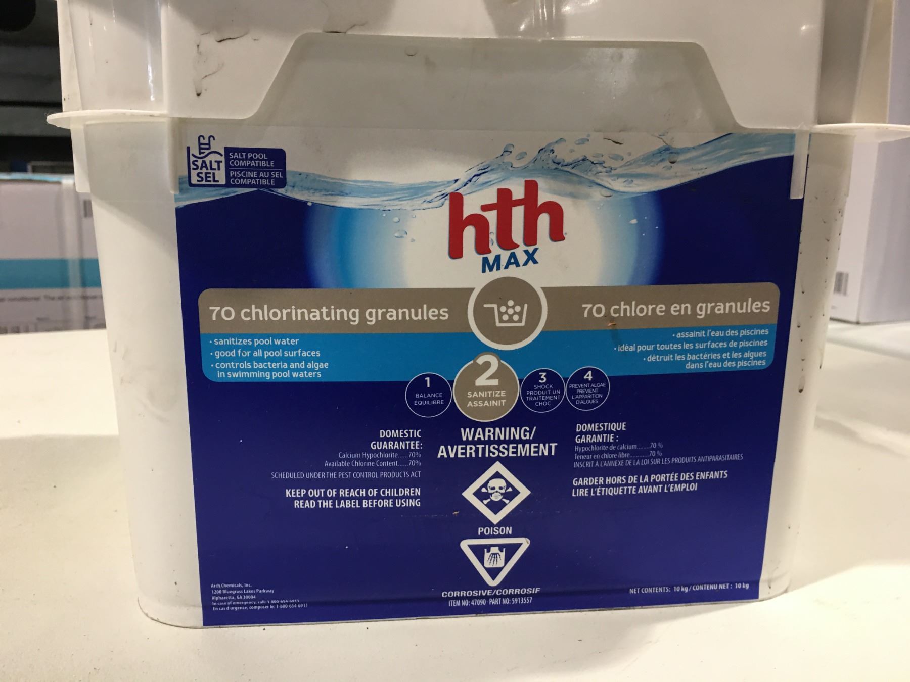 BUCKET OF HTH MAX 70 CHLORINATING GRANULES