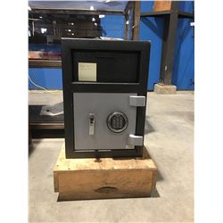 MESA ELECTRONIC COMBINATION SAFE (OUTSIDE DIMENSIONS 20"H X 14"W X 14"D) - PLEASE ASK FOR