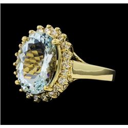 4.45 ctw Aquamarine and Diamond Ring - 14KT Yellow Gold