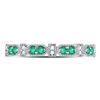 Image 2 : 1/4 CTW Round Emerald Diamond Stackable Ring 10kt White Gold - REF-15H5W