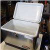 Image 3 : COLEMAN STEEL BELTED COOLER