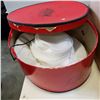 Image 2 : STETSON HAT BOX W/ VINTAGE LADIES HAT, COASTERS, AND COLLECTIBLES