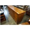 Image 3 : OAK 3 DRAWER SERVER