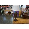 Image 1 : MODERN TABLE LAMP