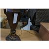 Image 6 : MODERN TABLE LAMP