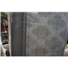 Image 4 : QUEENSIZE SEALY POSTUREPEDIC MADDEN EURO PLUSH TOP MATTRESS