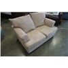 Image 2 : MICROFIBER LOVESEAT