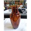 Image 2 : ETCHED GLASS CUP AND VASE AND ART GLASS VASE