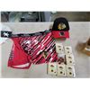 Image 1 : CHICAGO BLACKHAWKS CASE OF 6 MINI STARHANGERS PLUS NEW BOXER SHORTS AND NEW HAT