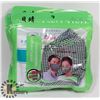 Image 1 : 4 CLOTH MASKS WITH 20 EXTRA FILTERS