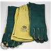 Image 1 : LOT WITH 3 NEW PAIRS OF WELDING GLOVES