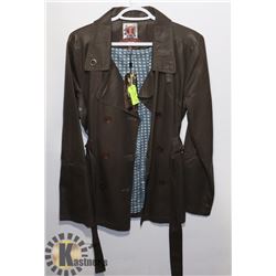 THREE STONES LADIES JACKET STILL HAS TAGS SIZE