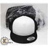 Image 1 : BUNDLE OF 12 BLACK AND WHITE AUTHENTIC SNAPBACK