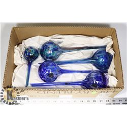 BOX W/FIVE (4 LG & 1 MED) AQUA GLOBES