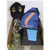 Image 1 : BOX WITH CAMO BACKPACK, NEW CAP, BLUE