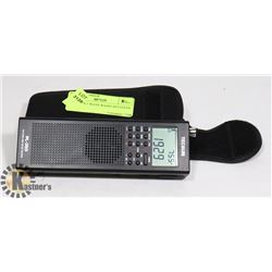 1 TECSUN 3 WAVE RADIO RECEIVER