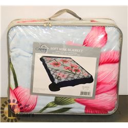 NEW QUEEN SIZE SOFT MINK BLANKET