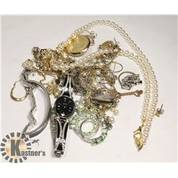 ASSORTMENT OF WOMENS JEWELRY, WATCHES