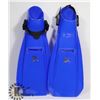 Image 1 : NEW PAIR OF 1ST DARK BLUE SIZE YOUTH LARGE FLIPPER