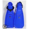 Image 1 : NEW PAIR OF 1ST DARK BLUE SIZE YOUTH LARGE FLIPPER