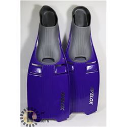 PAIR OF NEW VELOX PURPLE/GREY SIZE LARGE