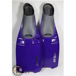 PAIR OF NEW VELOX PURPLE/GREY SIZE LARGE