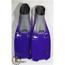 NEW PAIR OF VELOX PURPLE AND GREY SIZE XL