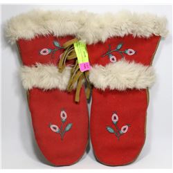 FIRST NATIONS HAND CRAFTED BEADED MITTS
