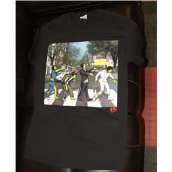 BEATLES ZOMBIE ABBEY ROAD MEN'S TSHIRT SMALL