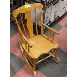 WOOD CHILDRENS ROCKING CHAIR