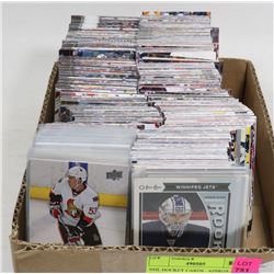 NHL HOCKEY CARDS - APPROX 500 CARDS - INCLUDES