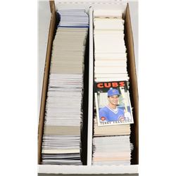 BOX OF APPROX 1500 BASEBALL CARDS INCL 1986 TOPPS
