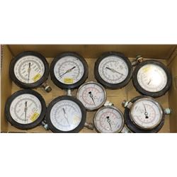 FLAT OF ASSORTED PRESSURE GAGES