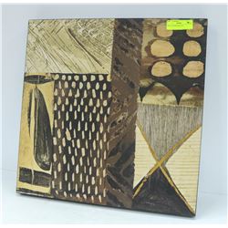 SMALL SHOWHOME ART 20" X 20"