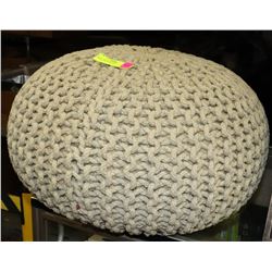 SMALL KNITTED POOF